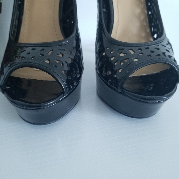 Black Lace Shiny Basic Platform Open Toe Heels - Picture 8 of 15